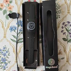 Magic Black Wristband with Icon Magic Band